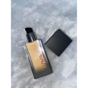 HUDA BEAUTY #FAUX FILTER HIGH COVERAGE FOUNDATION